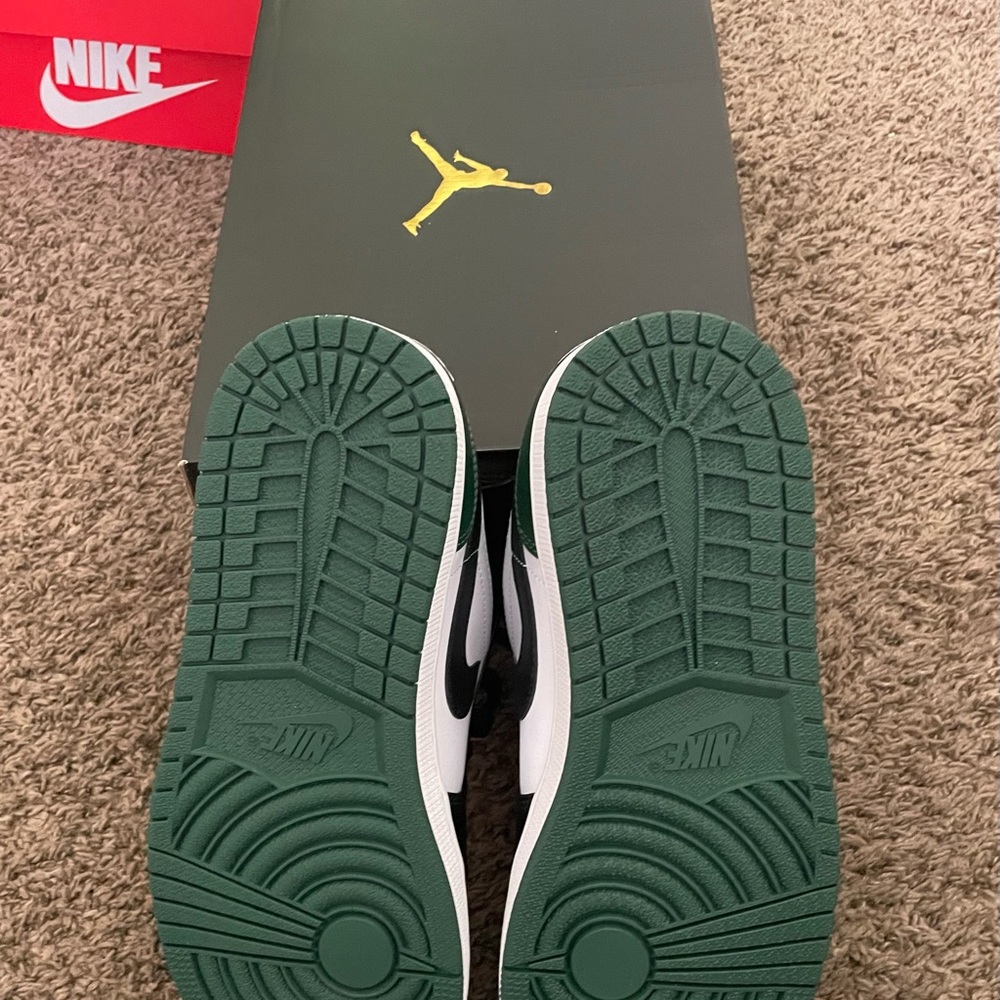 Jordan 1 Low